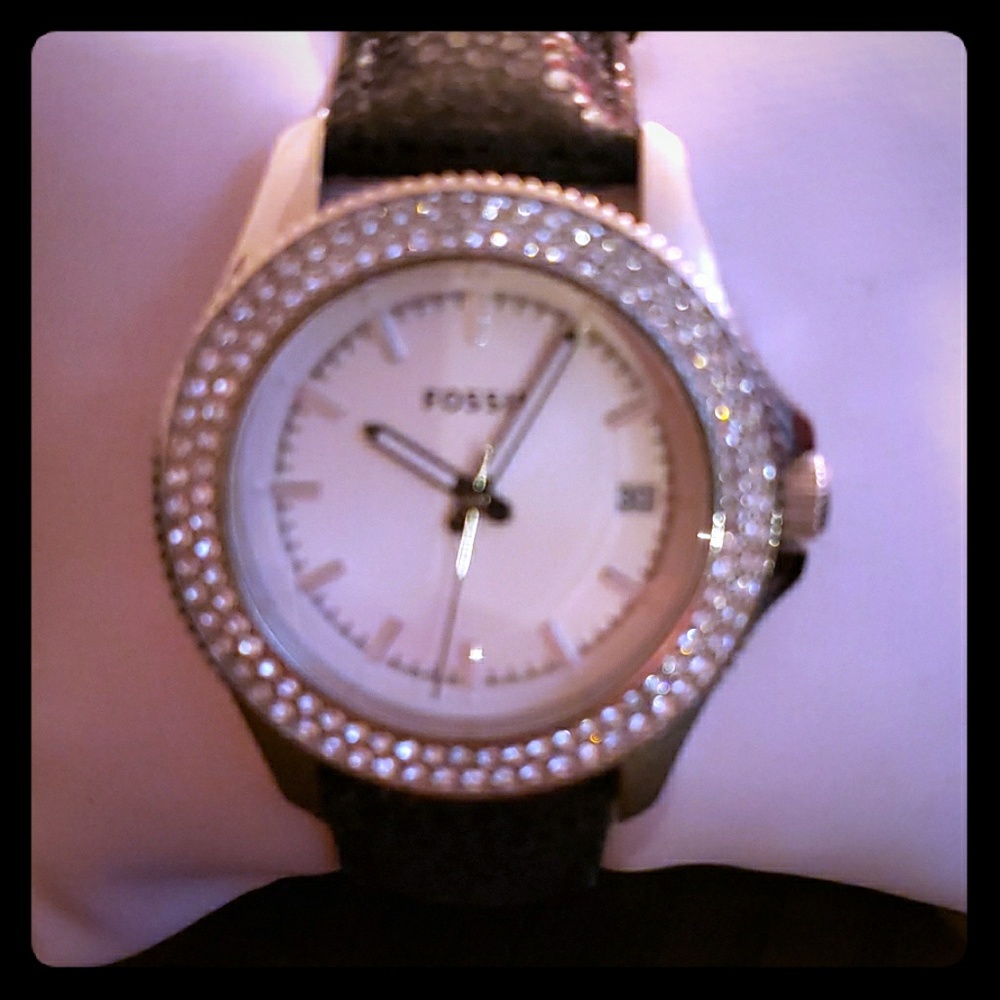 Woman's Fossil Watch ⌚